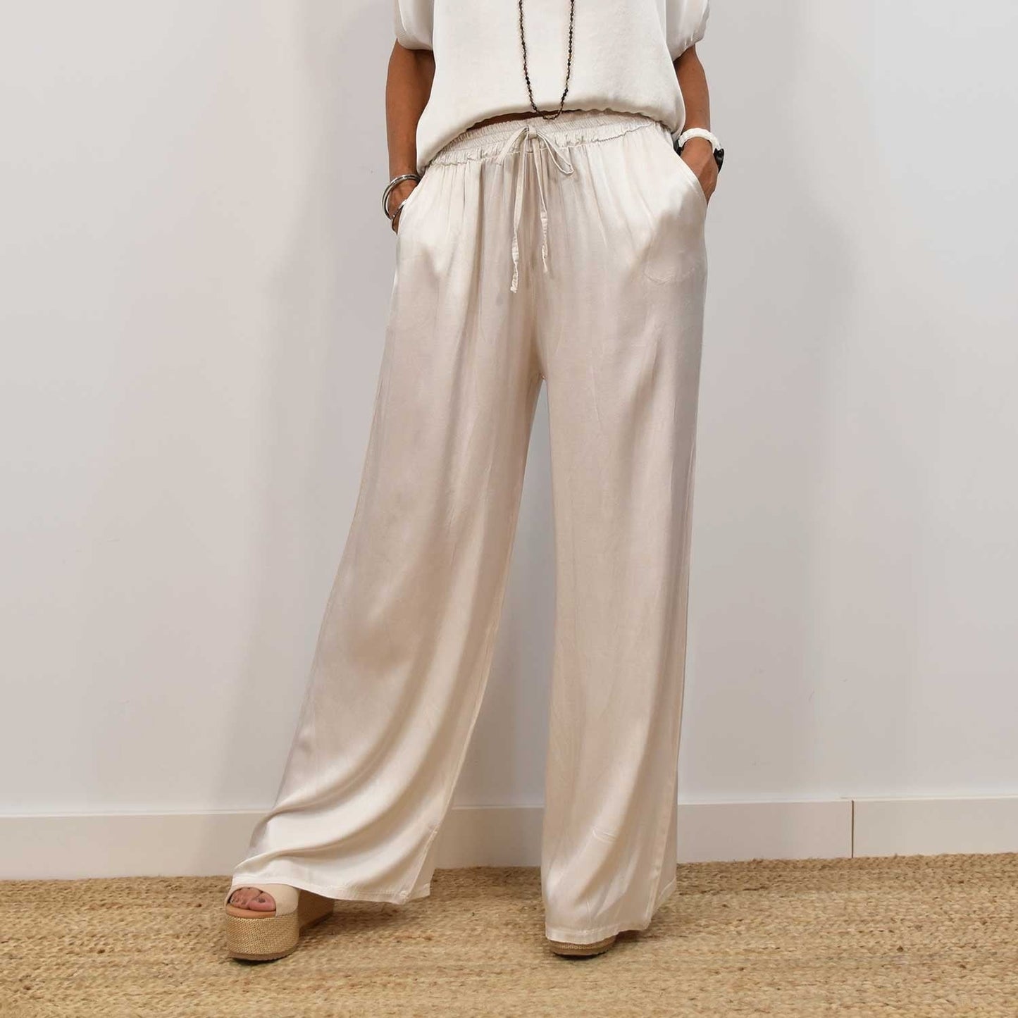 Ensemble Satin Chic - Haut Fluide & Pantalon Large