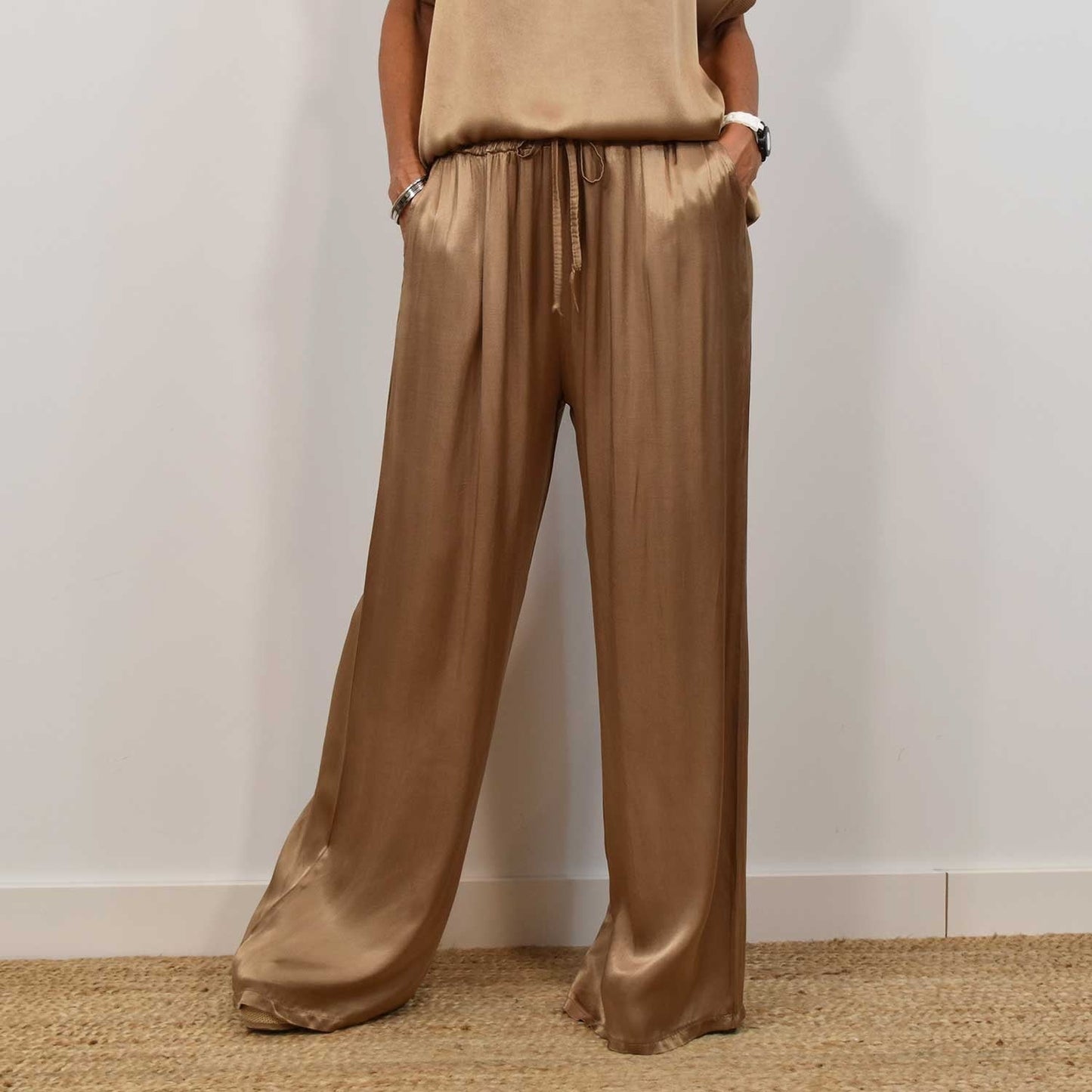 Ensemble Satin Chic - Haut Fluide & Pantalon Large